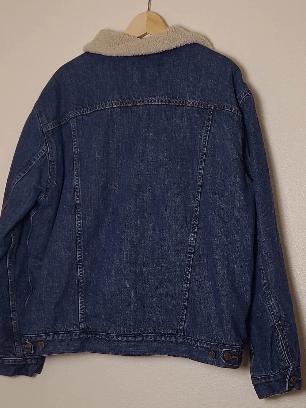 Vtg Levi's 70520 Mens  Sherpa-Lined Denim Jacket - Dark Blue with Cream Collar